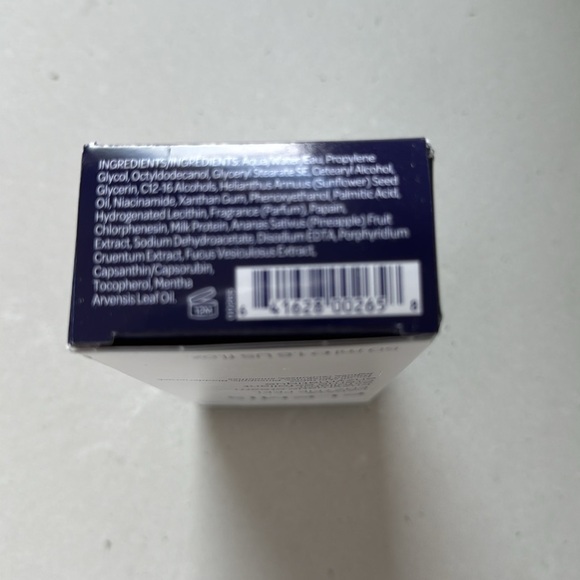 Elemis White Papaya Enzyme Peel! - Picture 6 of 7